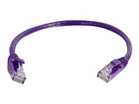 C2G Cat5e Booted Unshielded (UTP) Network Patch Cable - Koblingskabel - RJ-45 (hann) til RJ-45 (hann) - 50 cm - UTP - CAT 5e - formstøpt, uten hindringer, flertrådet - purpur 83658